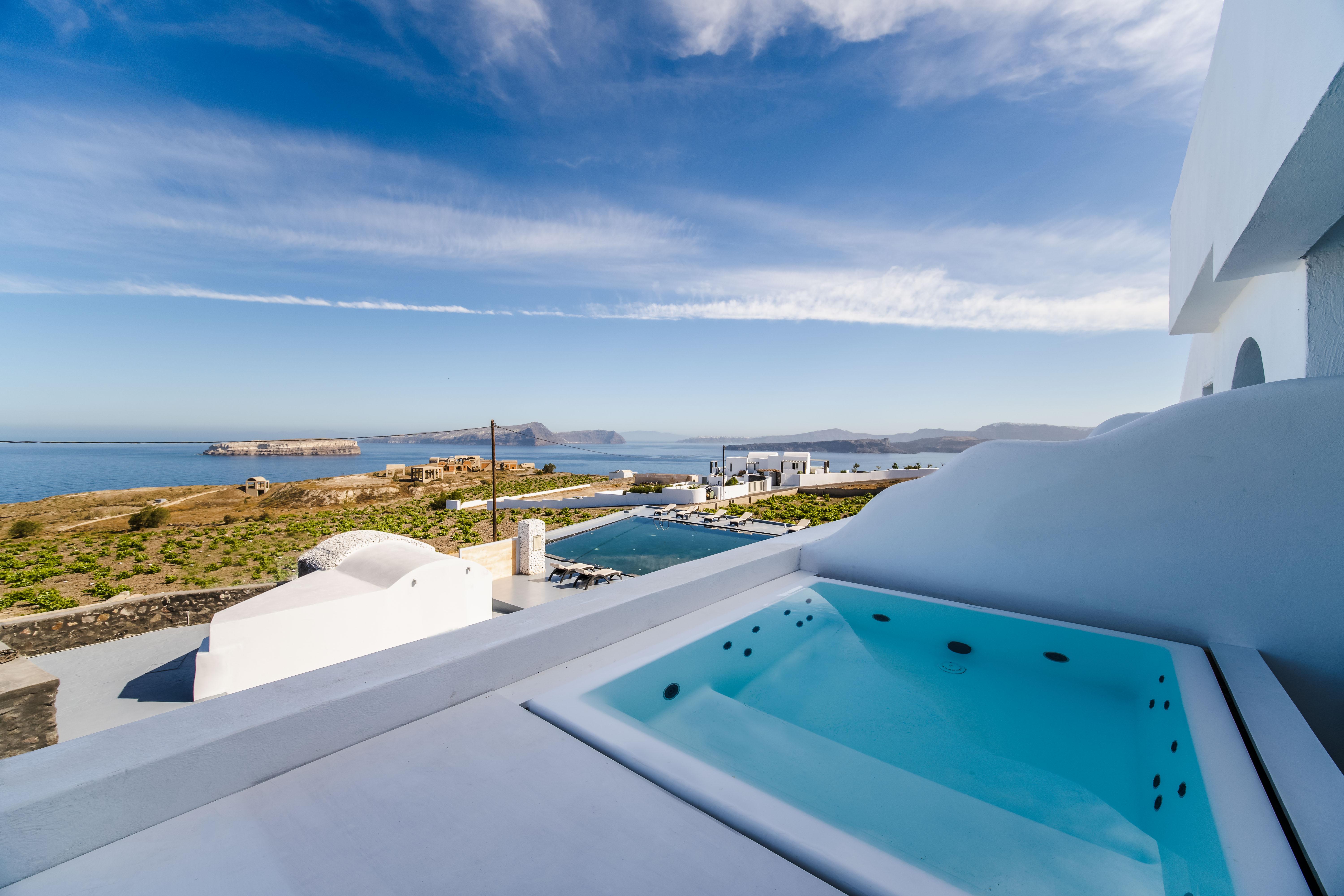 Serenita Luxury Suites Akrotírion 外观 照片