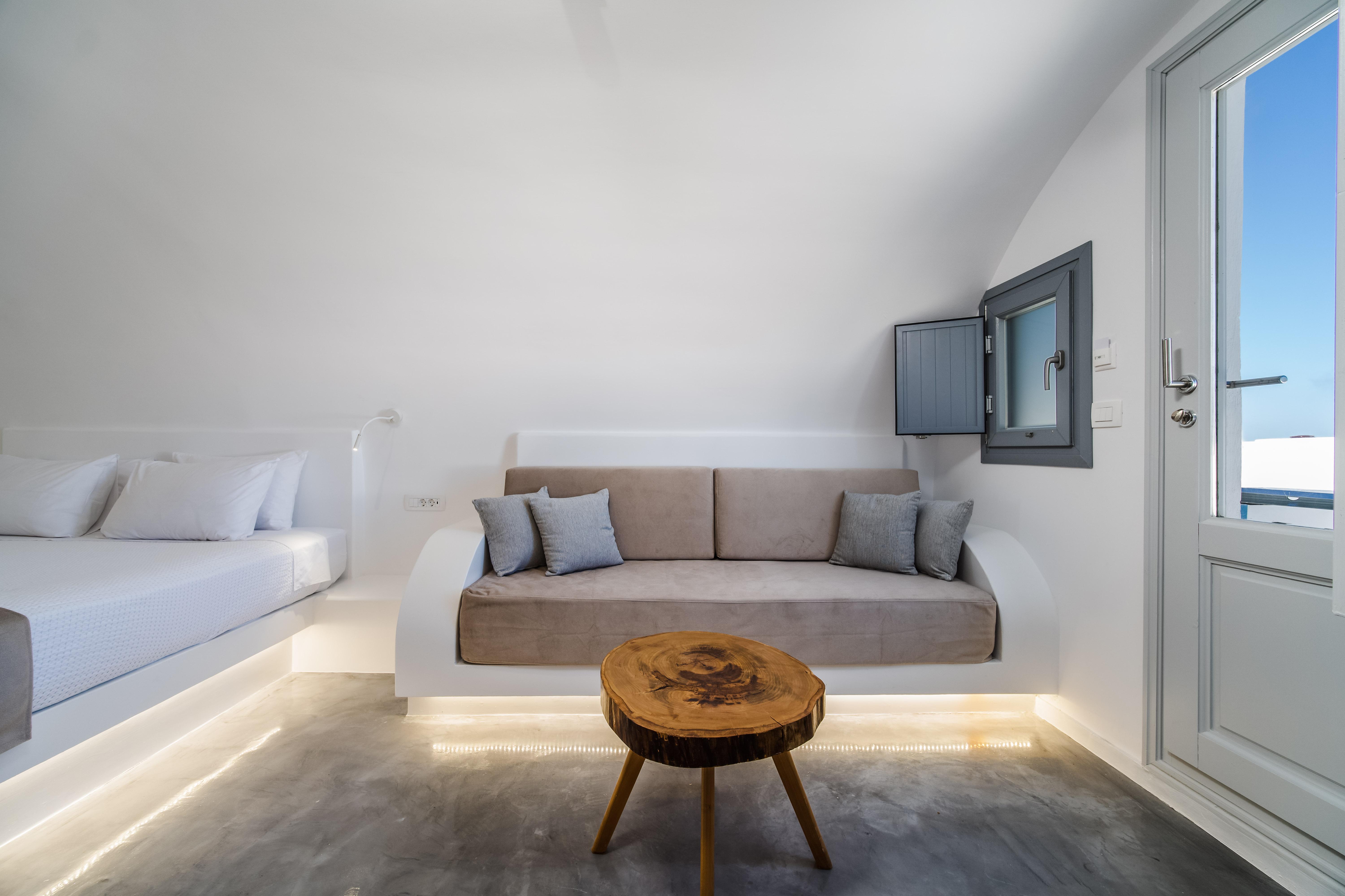 Serenita Luxury Suites Akrotírion 外观 照片