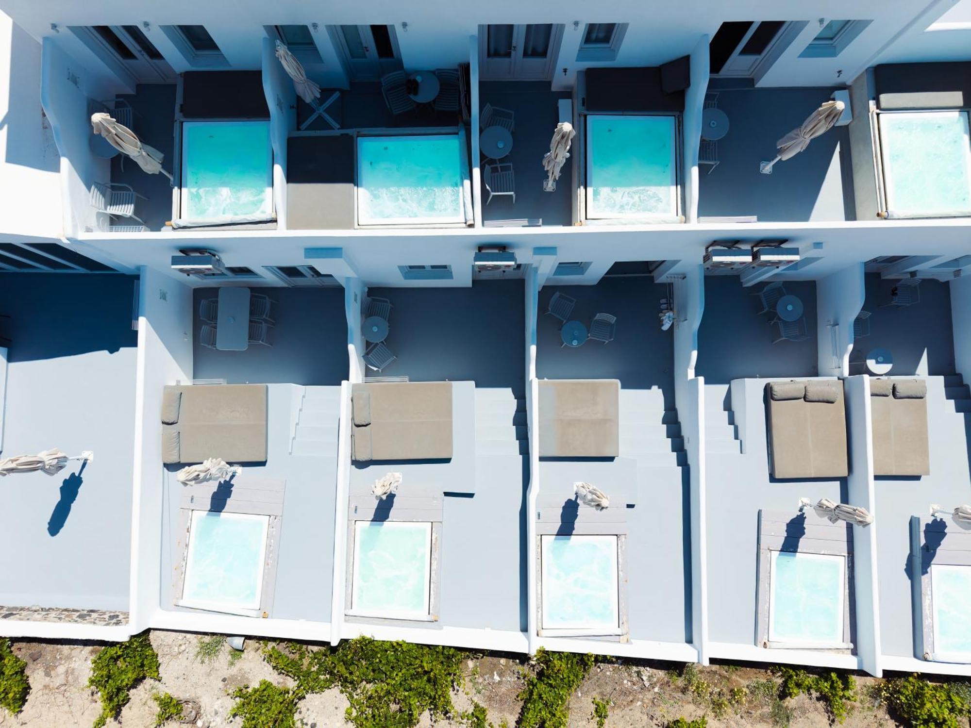 Serenita Luxury Suites Akrotírion 外观 照片